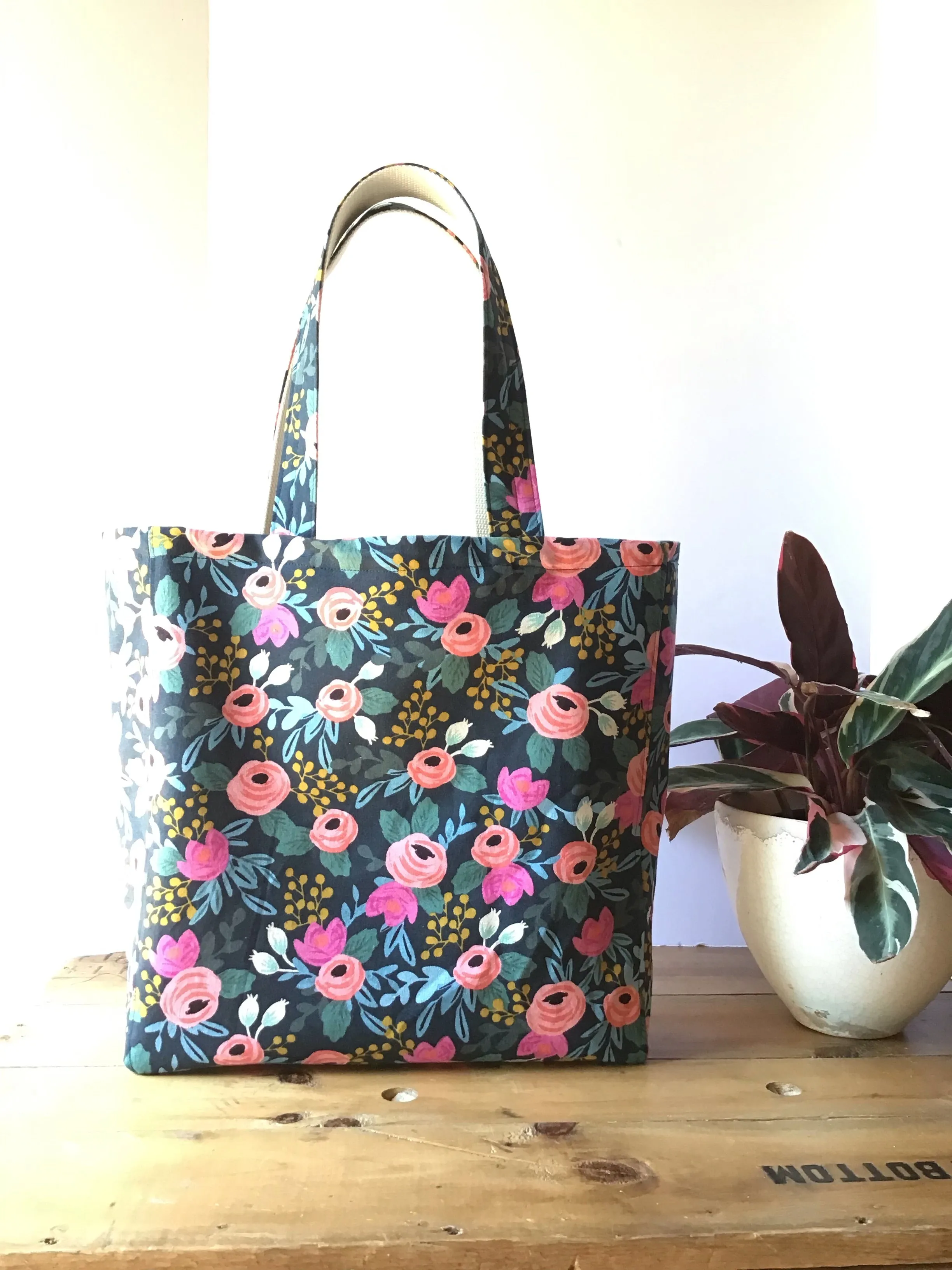 Bag, Simple Sturdy Tote Rifle Paper Co Rosa Navy