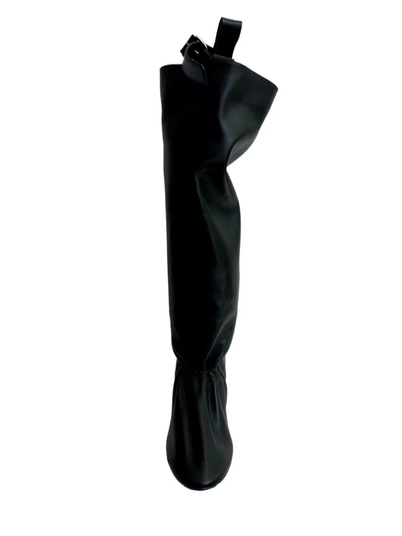 Celine Black Soft Pump Boot. Size: 36
