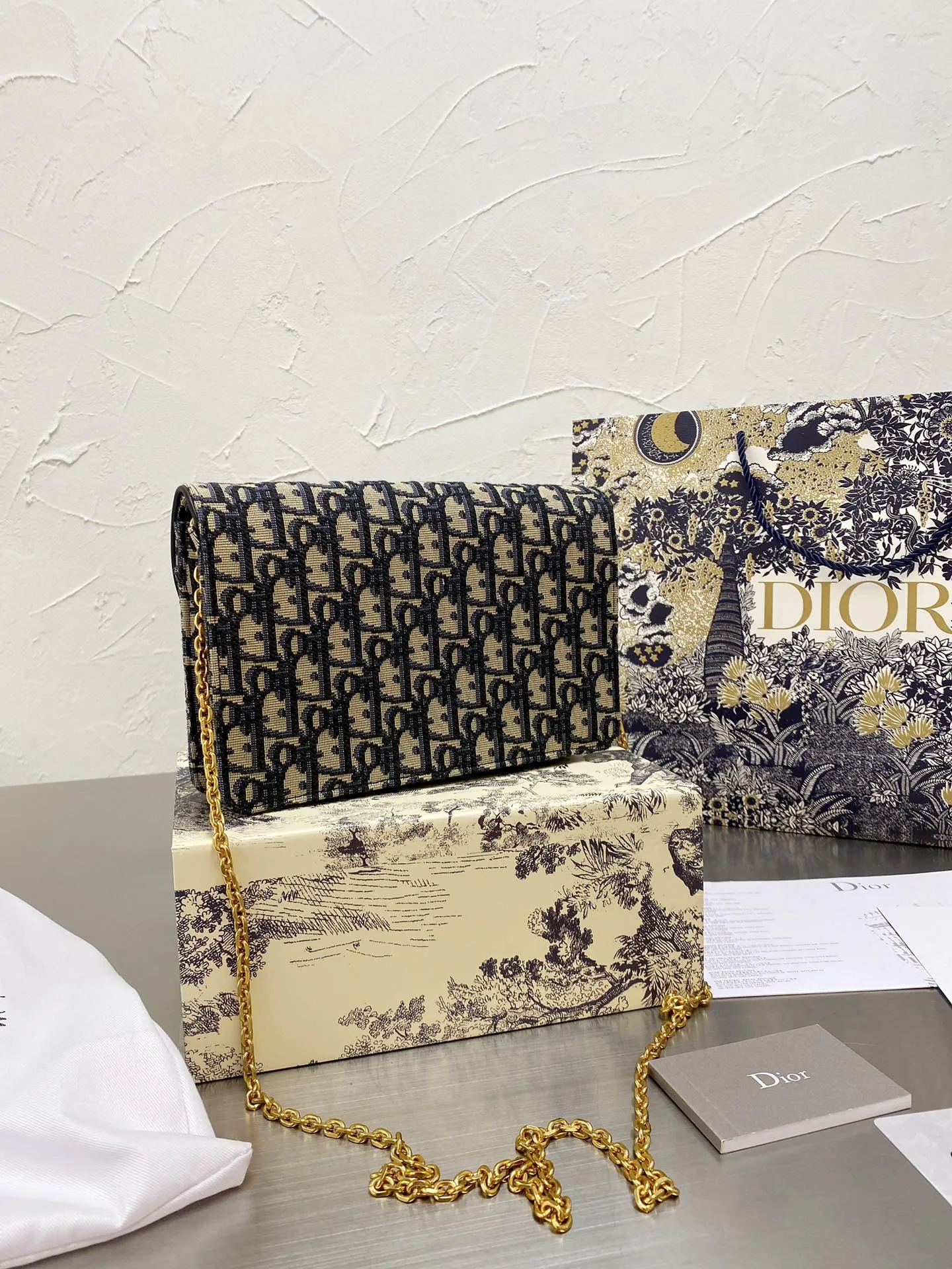 Designer Handbags DR 049