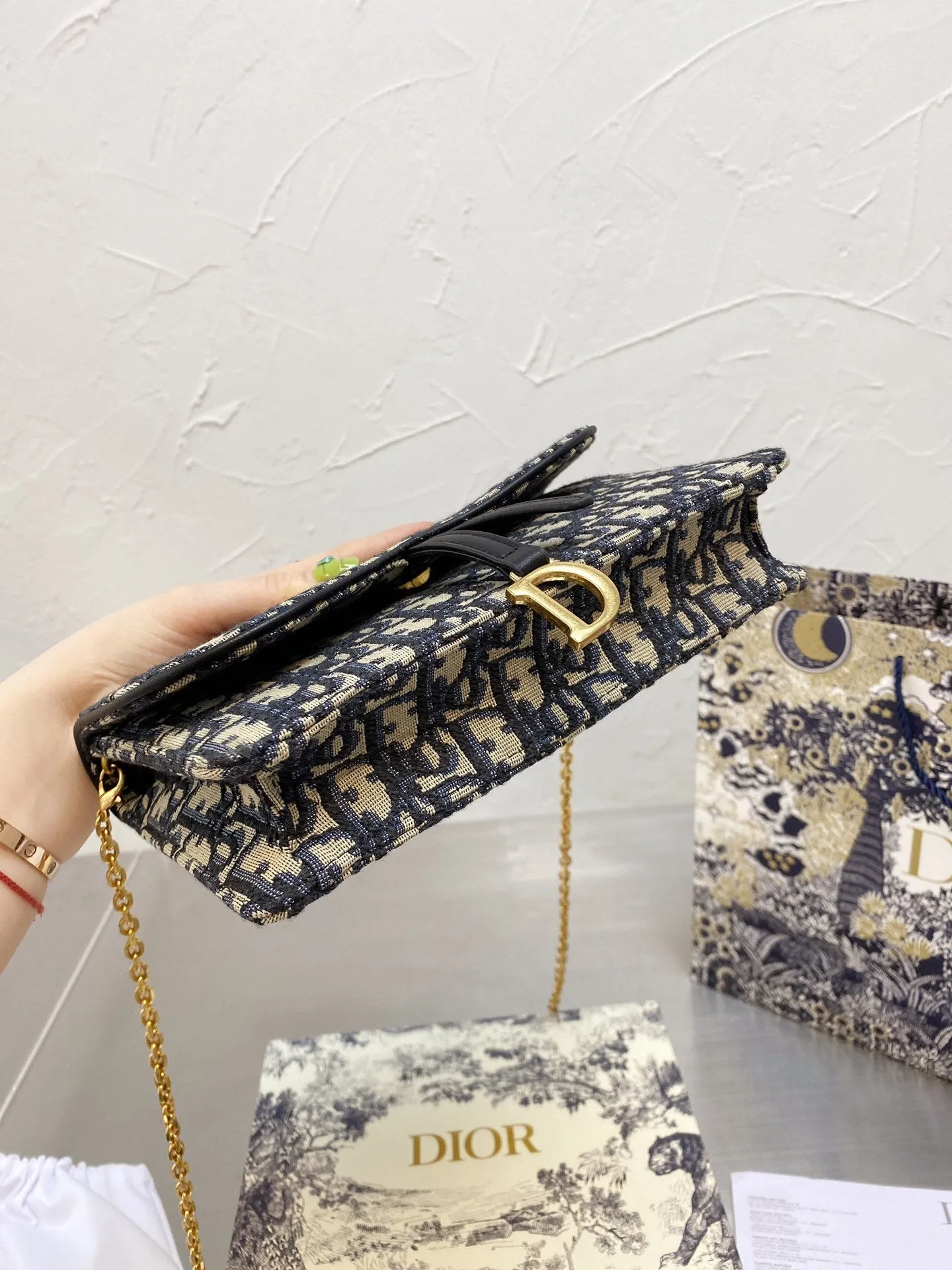 Designer Handbags DR 049