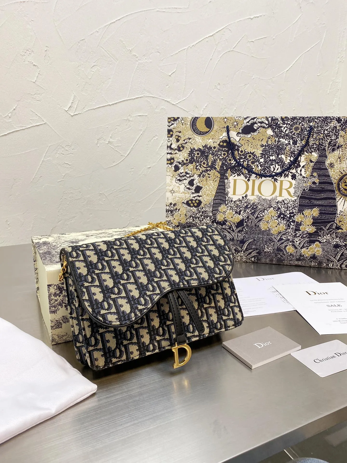 Designer Handbags DR 049