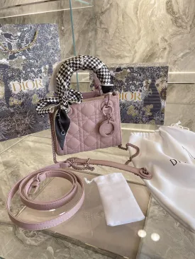 Designer Handbags DR 058