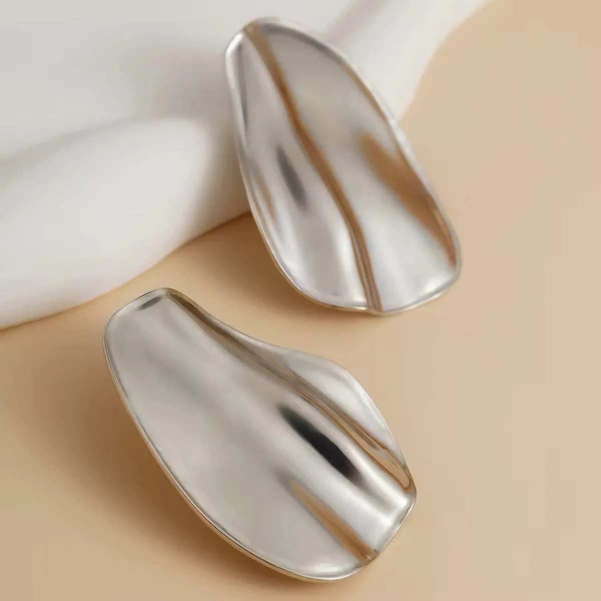 Elegant Irregular Metal Pleated Stud Earrings
