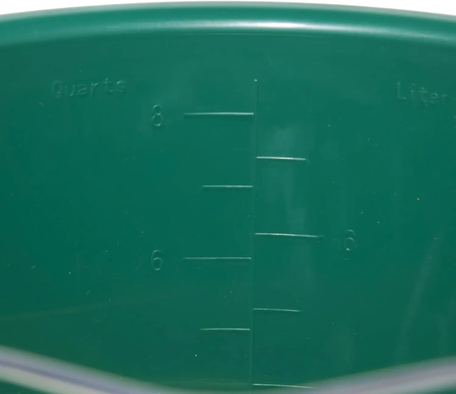 Farm Innovators Heated 2-Gallon Bucket