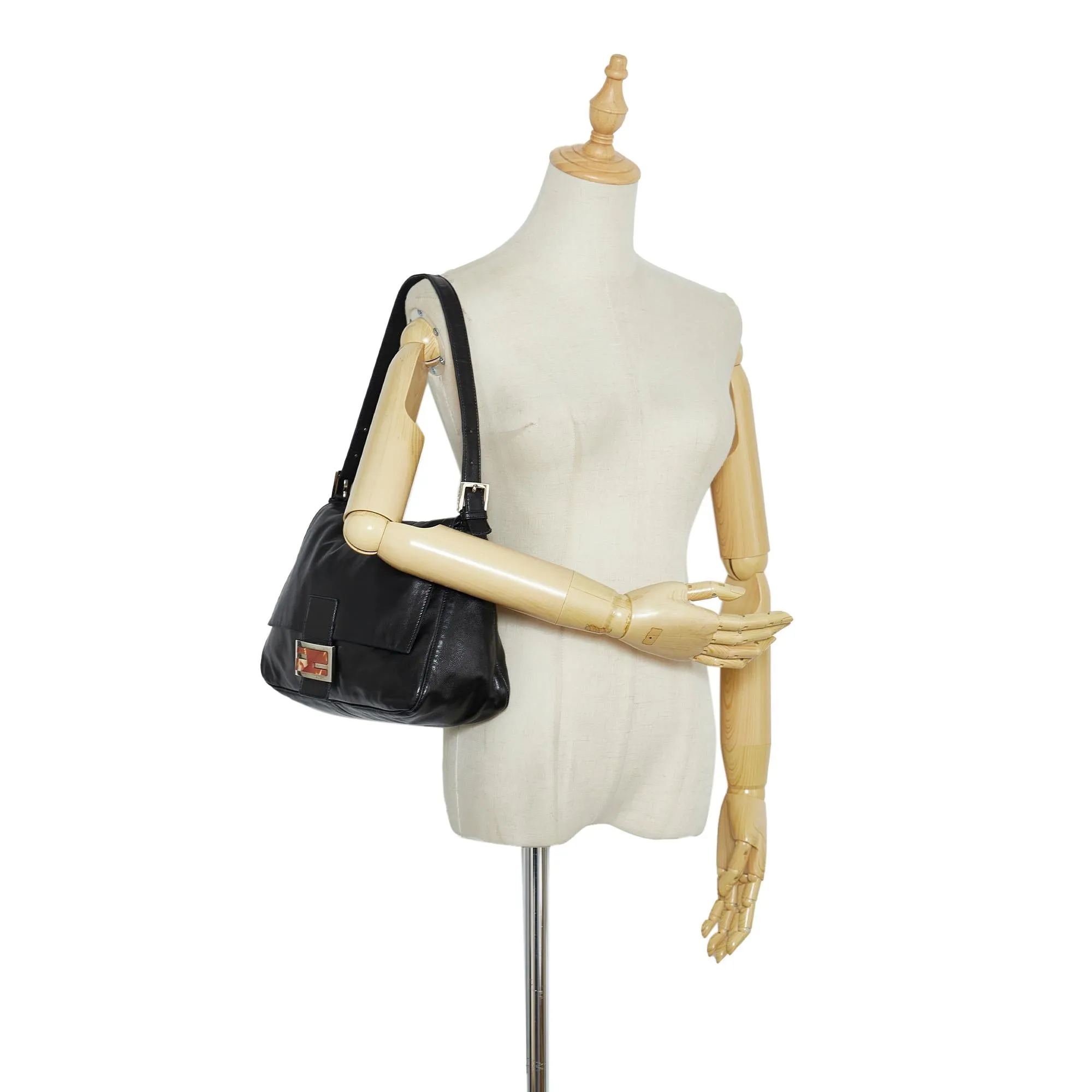 Fendi Leather Mamma Forever (SHG-J1tugd)