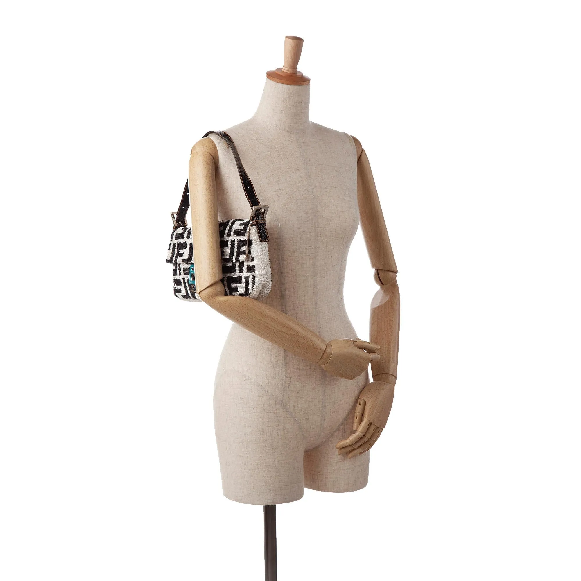 Fendi Sequined Zucca Mamma Baguette (SHG-e5CoQR)