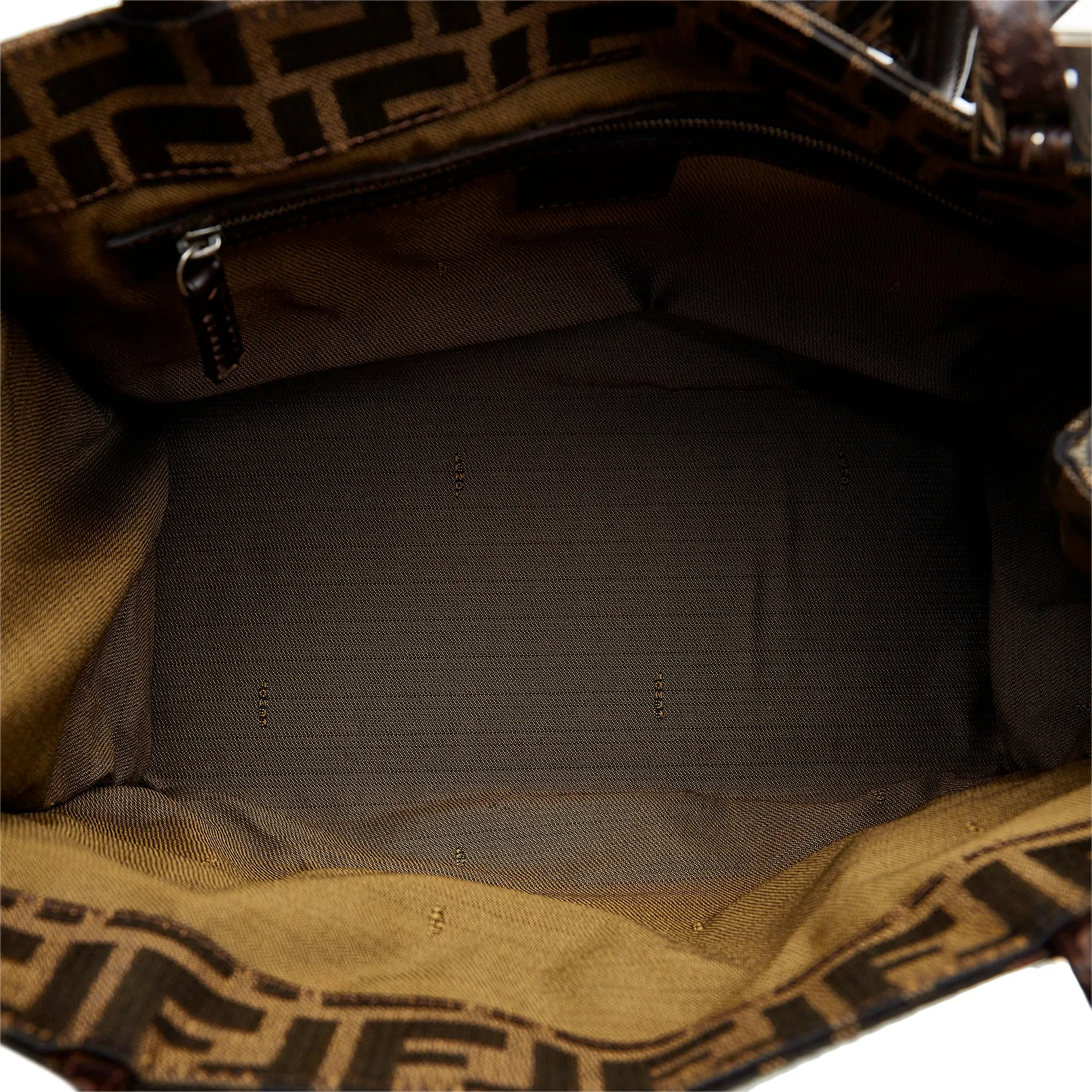 Fendi Zucca Tote (SHG-BU7kSK)
