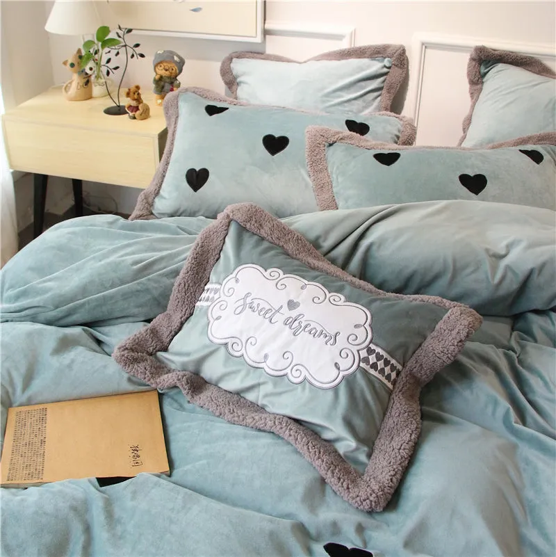 Luxury Velvet Flannel Sweet Heart Bedding Set