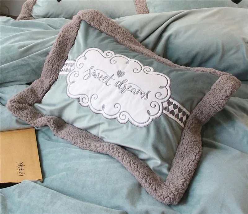 Luxury Velvet Flannel Sweet Heart Bedding Set