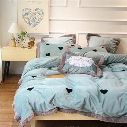 Luxury Velvet Flannel Sweet Heart Bedding Set