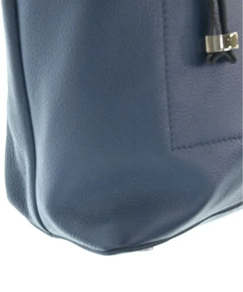 PELLETTERIA VENETA Totes