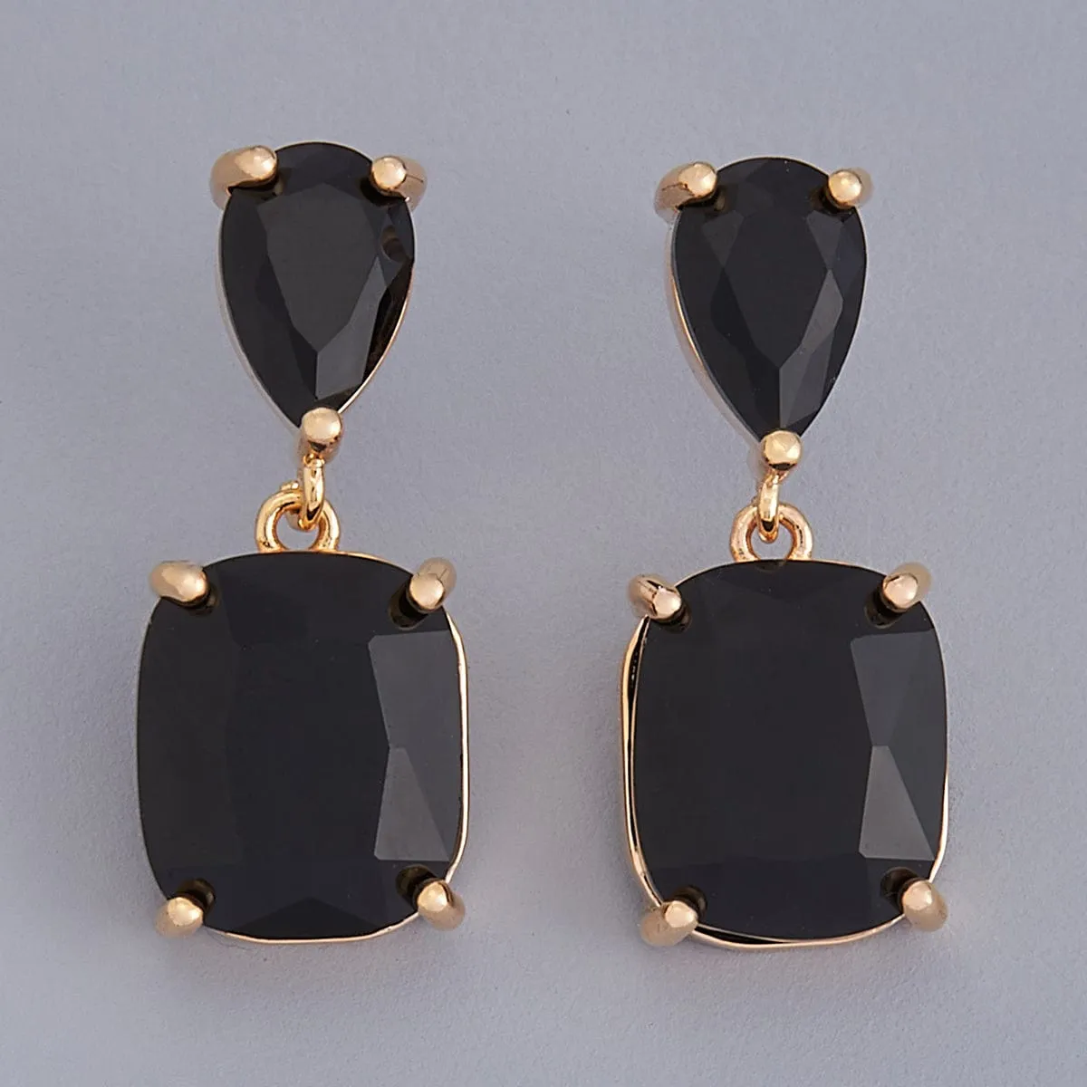Trendy Earring 162418