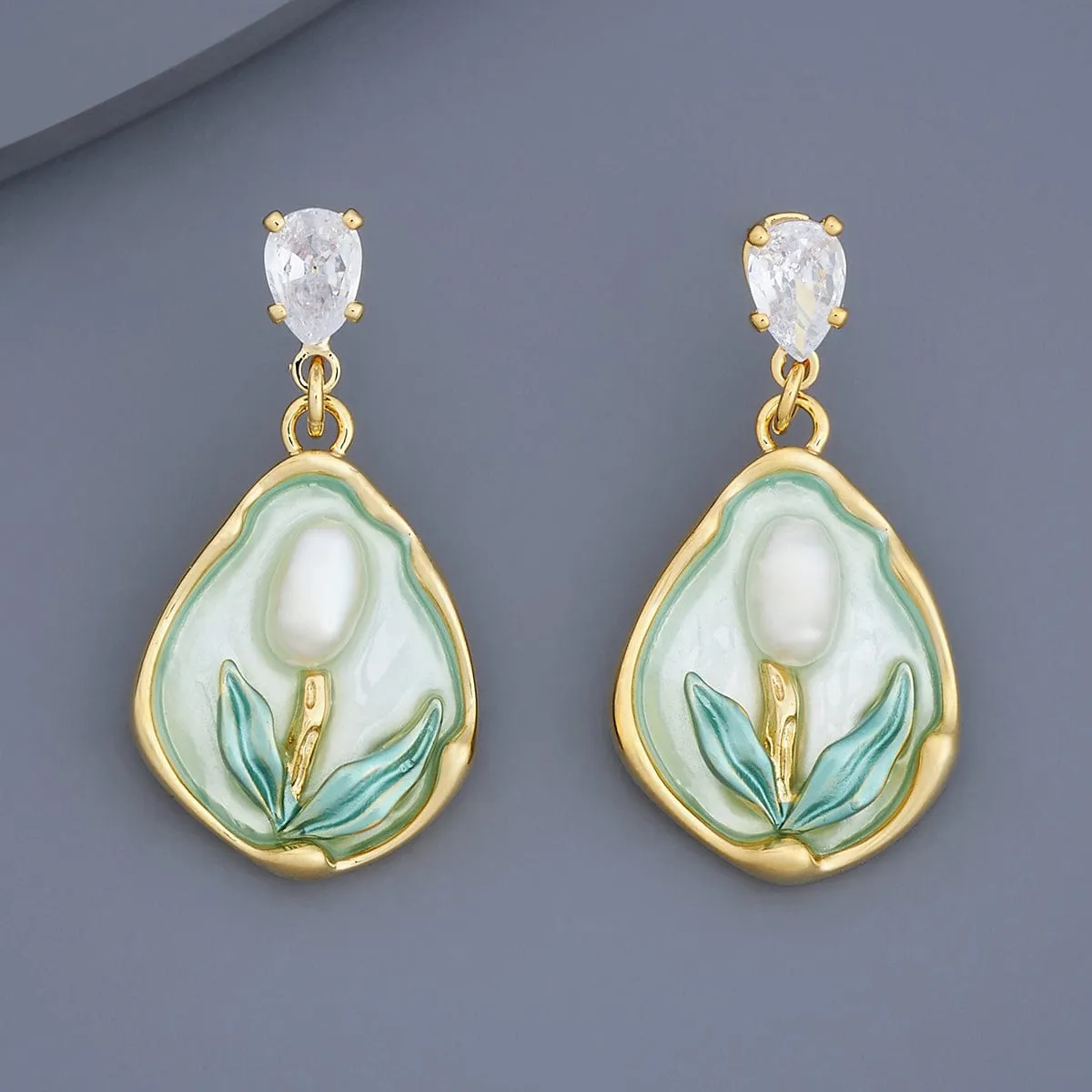 Trendy Earring 180157